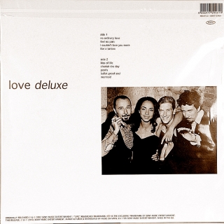 LOVE DELUXE