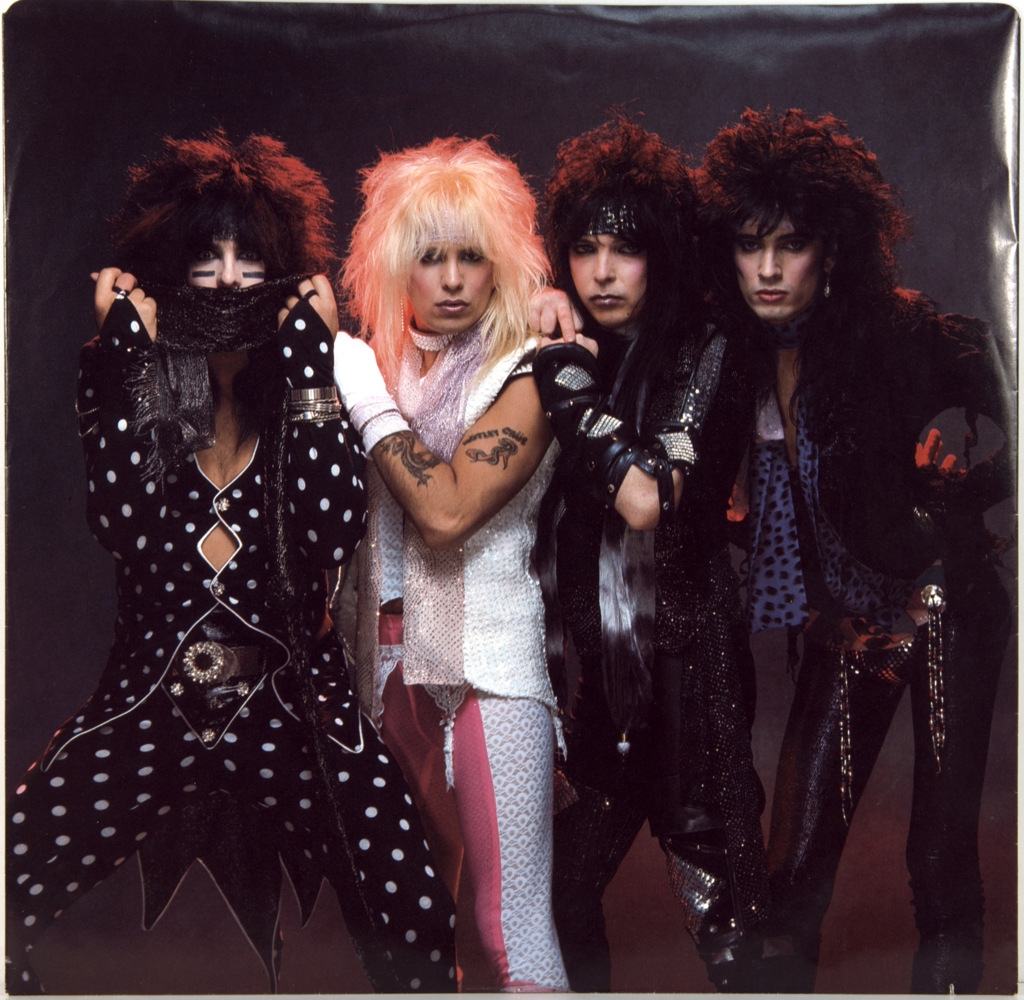 Глэм метал группы. Группа мотли Крю. Группа Mötley Crüe 1981. Motley Crue в молодости. Мотли Крю в молодости.